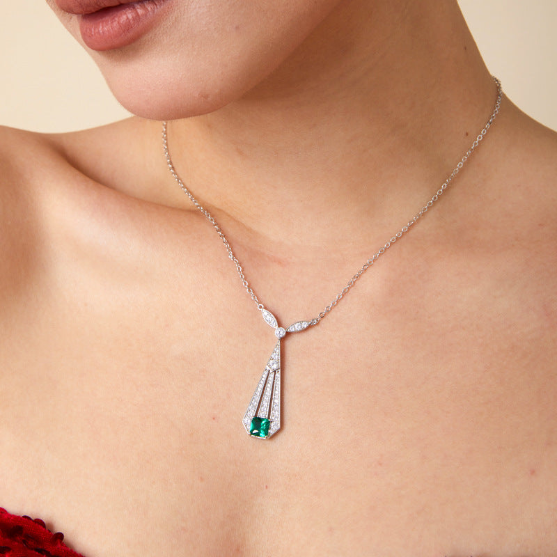 Light Luxury Platinum Plated Emerald Pendant