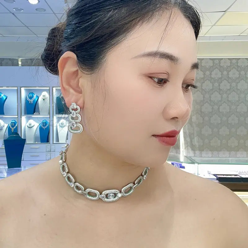 Luxury Oval Chain Diamond-Inspired Jewelry Set Necklace Earrings Elegant Statement Set for Women
