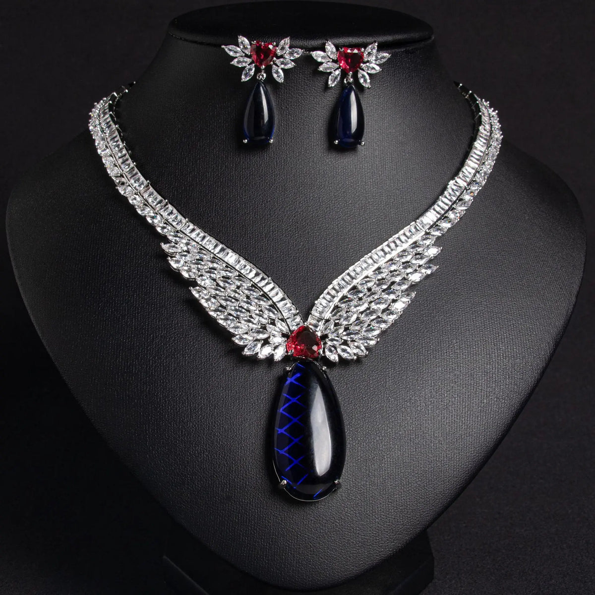 Ensemble Collier et Boucles d'Oreilles en Zircon Médiéval Français Ailes d'Ange pour Femme