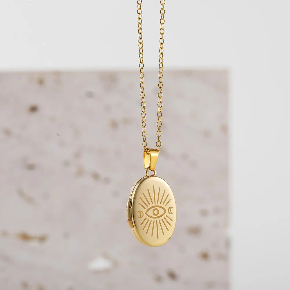 Collier cadre photo ouvrant vintage en or 18 carats