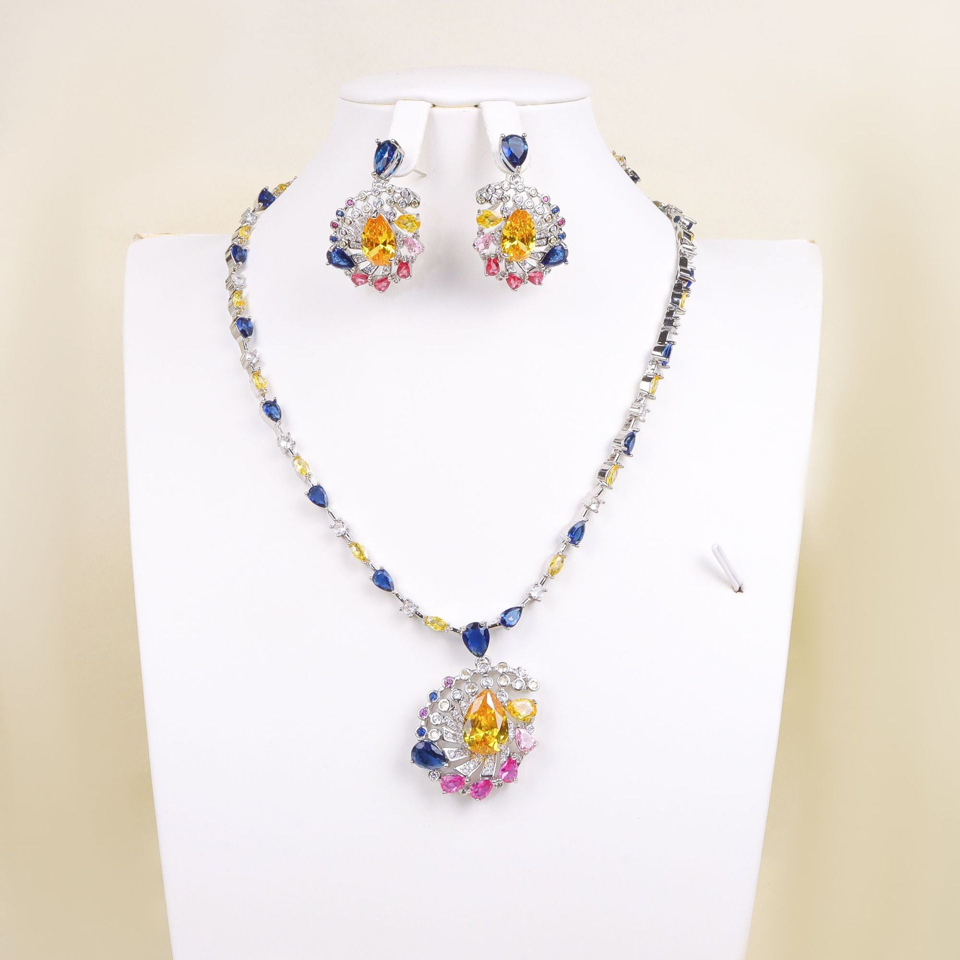 New color luxury texture simple fashion women's necklace earrings set