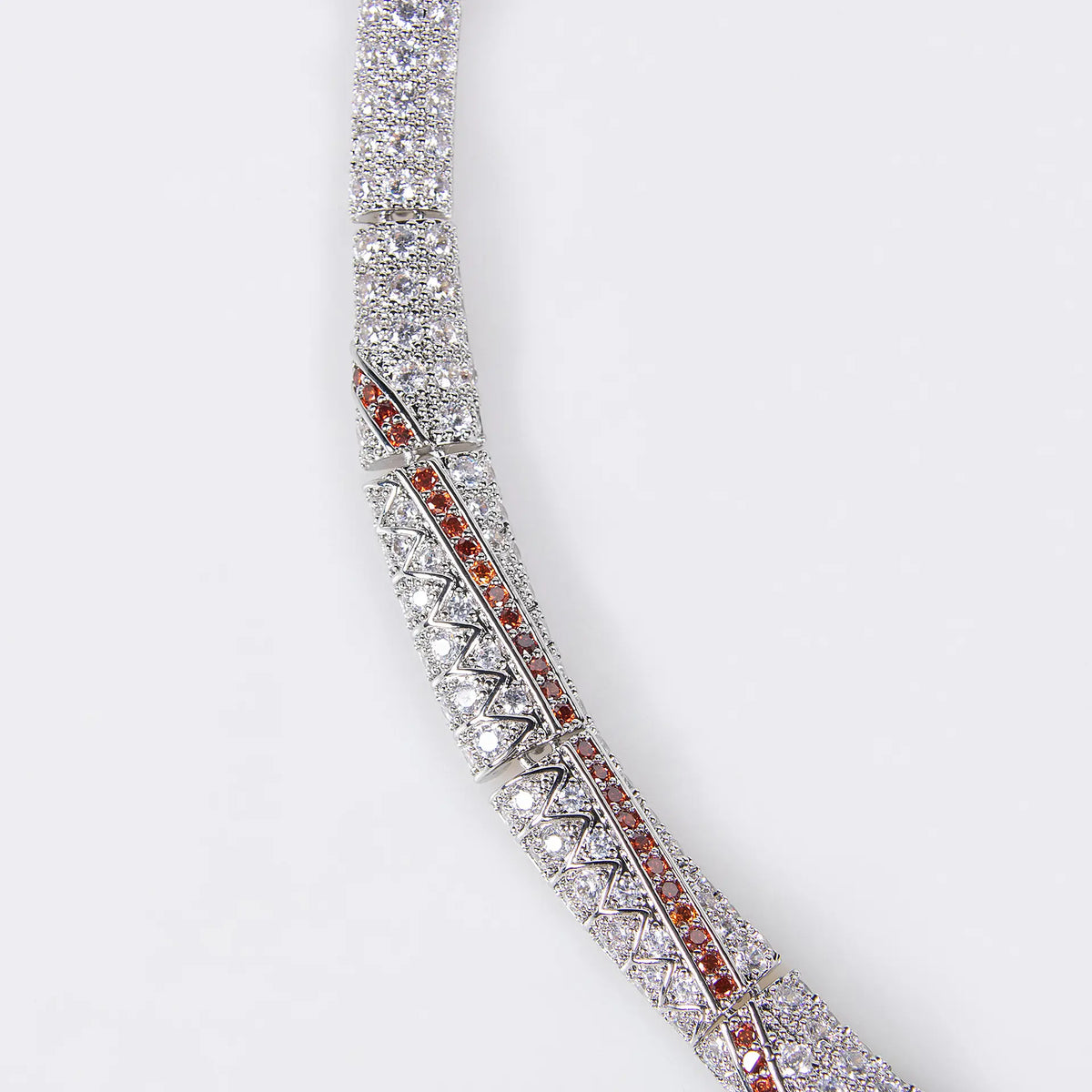 High temperament jewelry snake diamond necklace retro atmosphere light luxury style collarbone chain new women