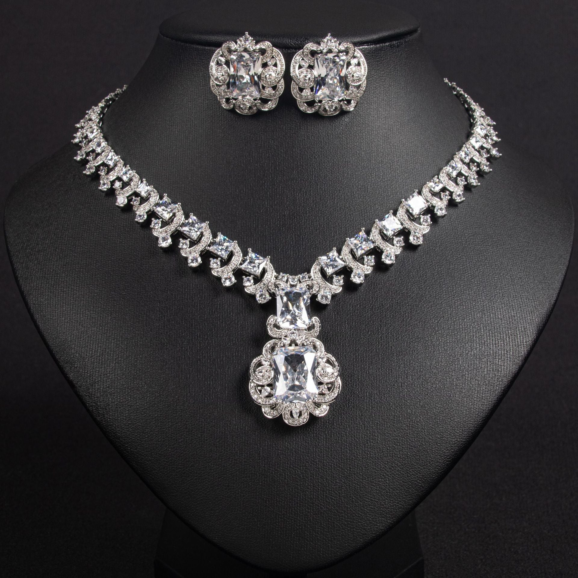 Luxury Multicolor Crystal Necklace Earrings Set – Royal Statement Jewelry for Women