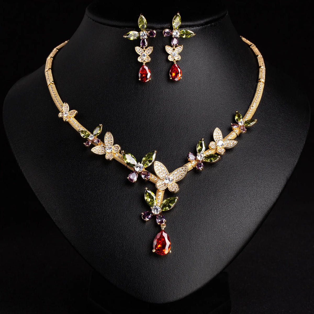Ensemble collier et boucles d'oreilles fleurs de luxe