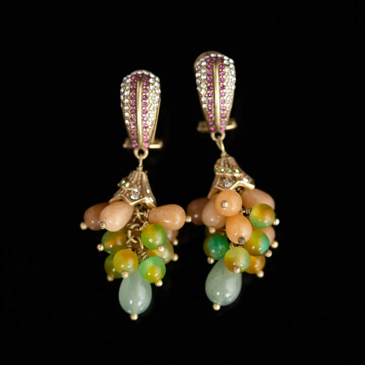 Série de boucles d'oreilles de style médiéval rétro et de niche
