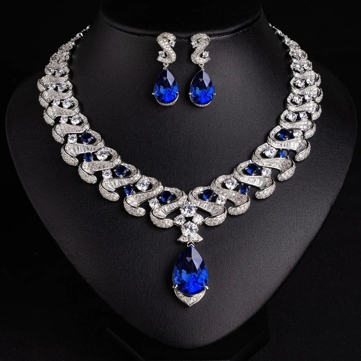 Luxury Ruby Red Teardrop Necklace Set for Women – Vintage Crystal Statement Jewelry with Matching Earrings