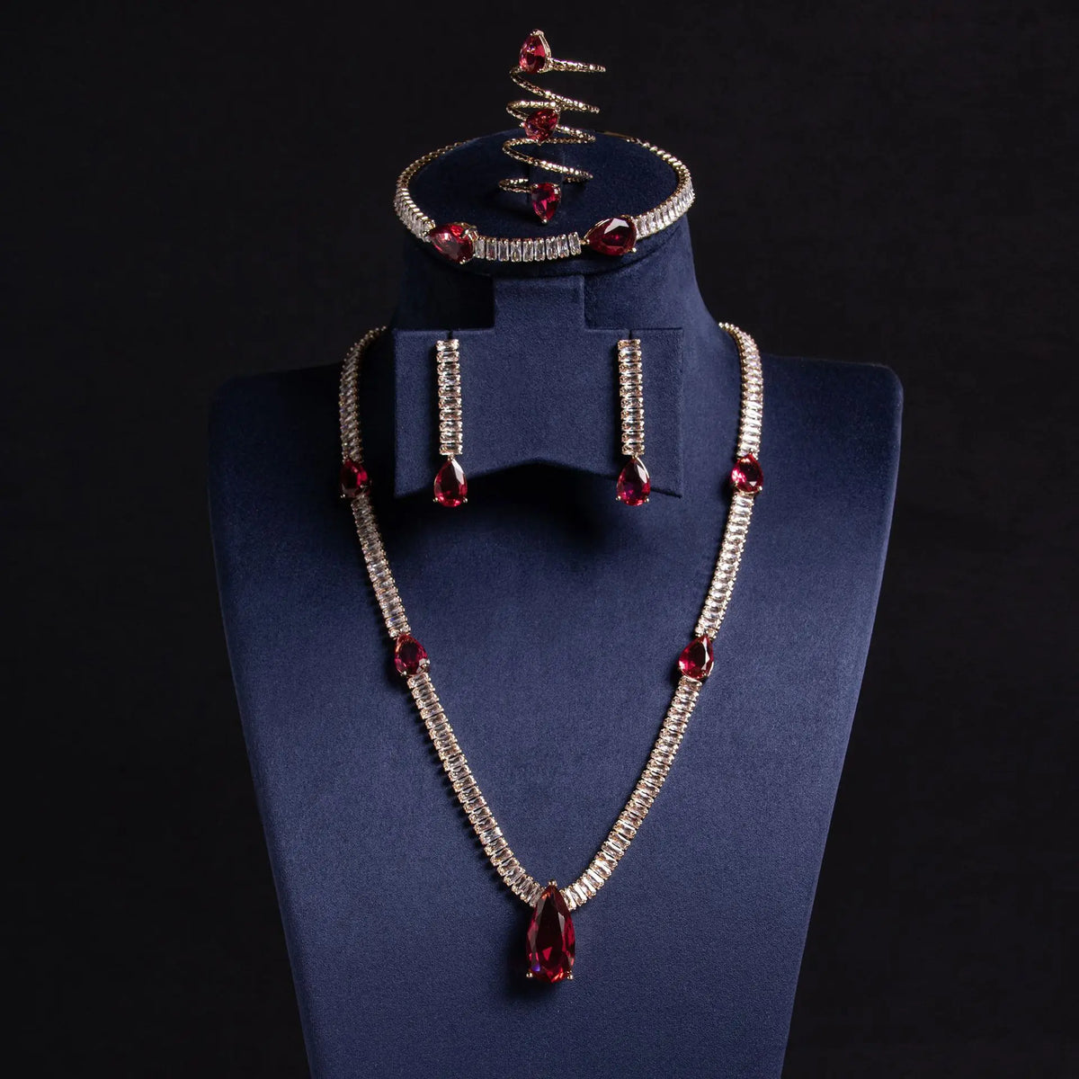 Parure de bijoux de luxe en cristal rouge rubis – Design élégant, minimaliste et affirmé