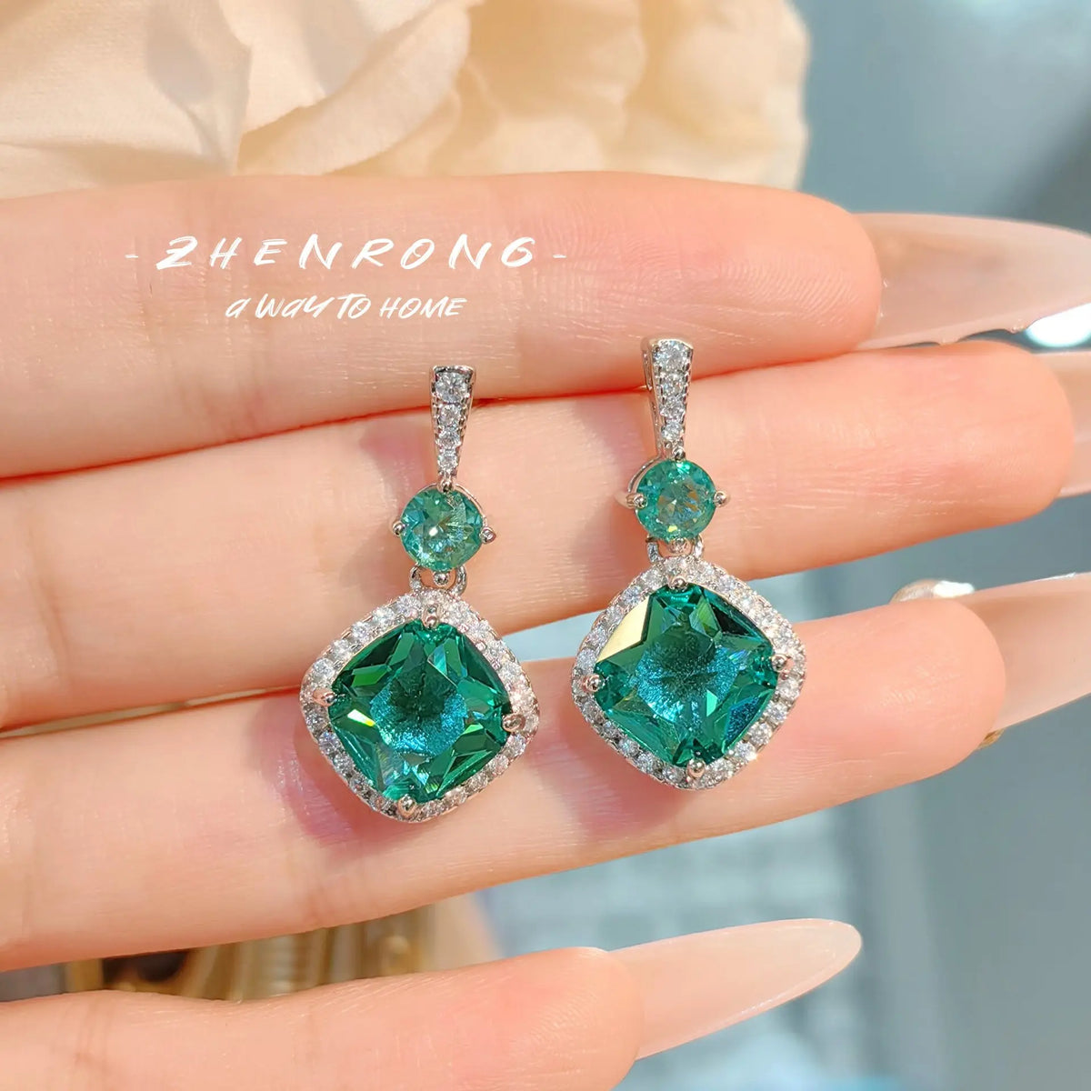 Série de trésors saphir carré Paraiba