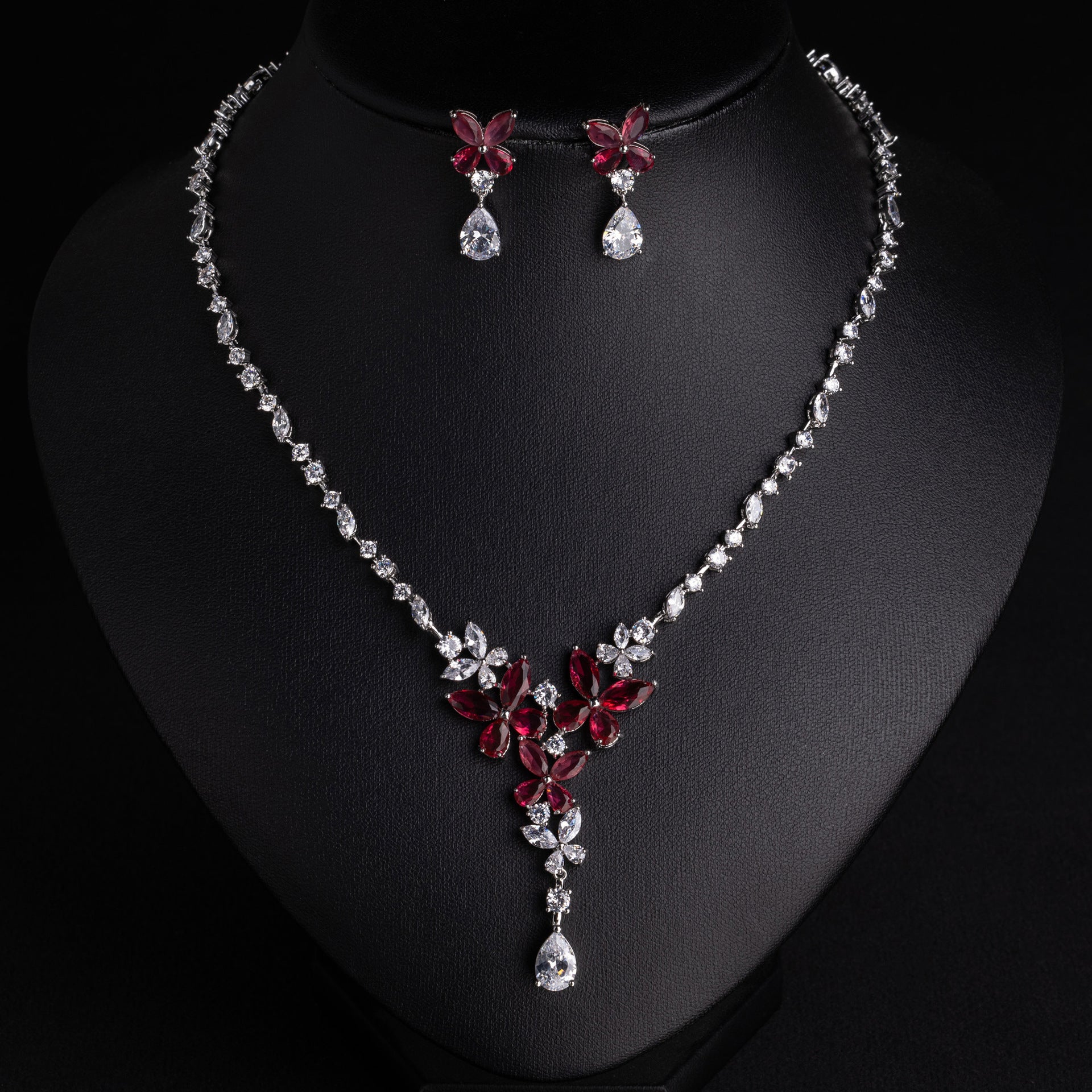 Luxury Pink Crystal Floral Necklace Earrings Set – Elegant Statement Jewelry for Women