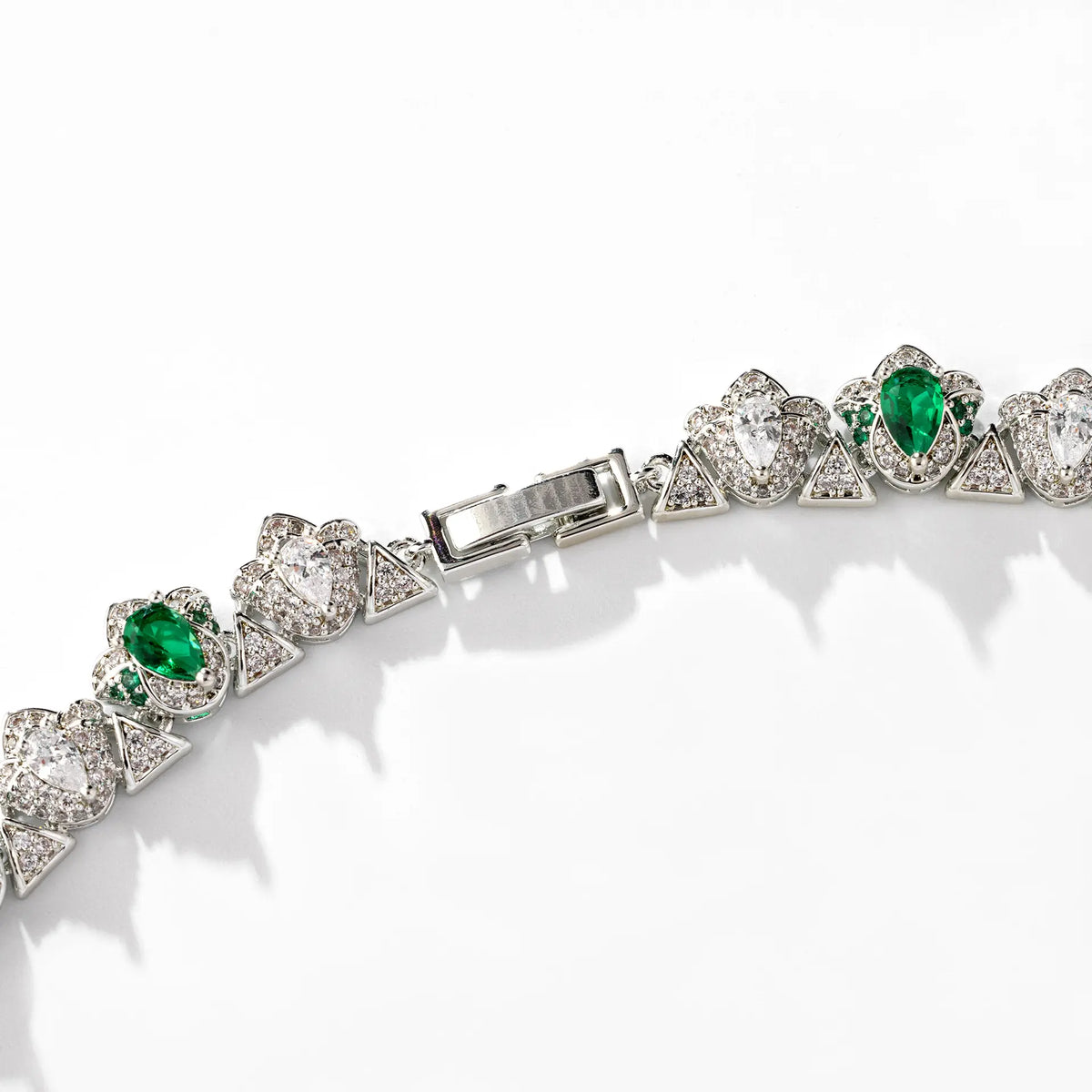Parure de bijoux glamour en cristal rouge, rose et vert pour soirée de gala