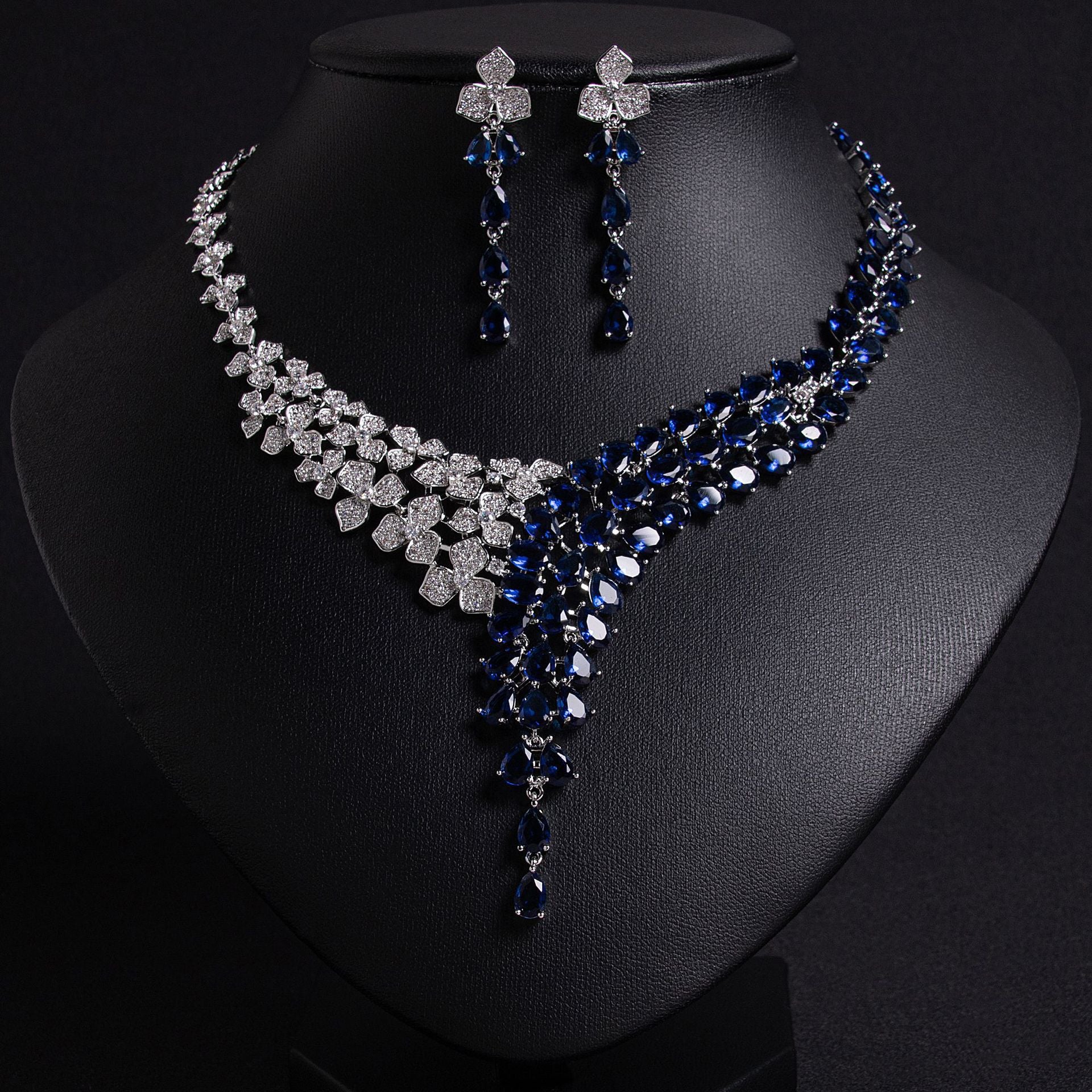 Luxury Ruby Red Crystal Necklace and Earrings Jewelry Set