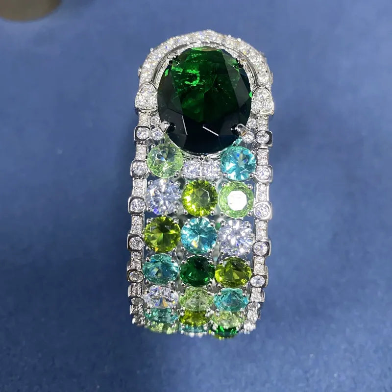 Parure Collier et Boucles d'Oreilles de Pierres Précieuses Multicolores de Luxe pour Tenues de Soirée Élégantes