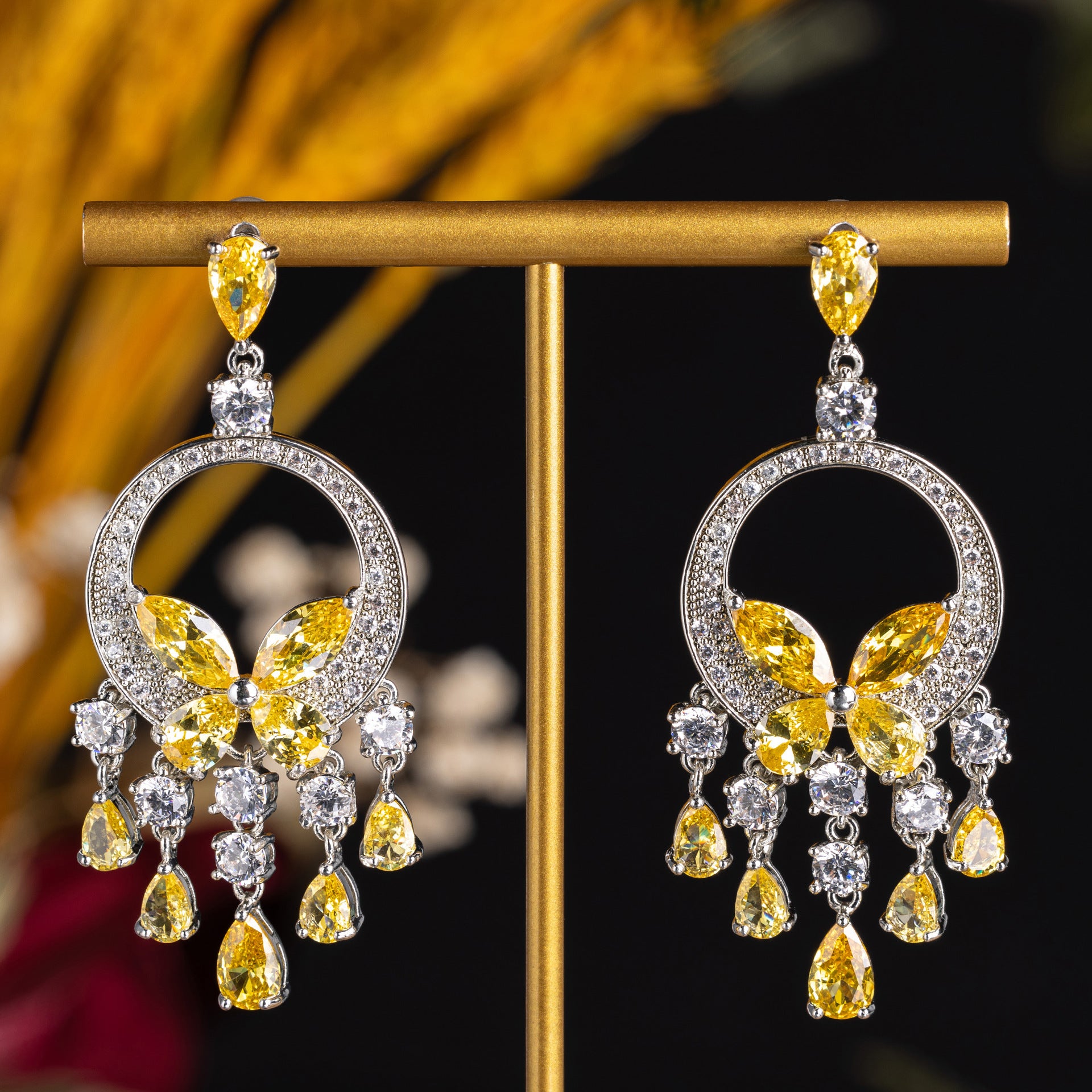 Boucles d'oreilles papillon en cristal bleu élégantes – Design goutte de luxe pour le soir