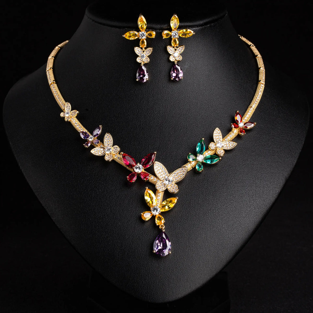Ensemble collier et boucles d'oreilles fleurs de luxe