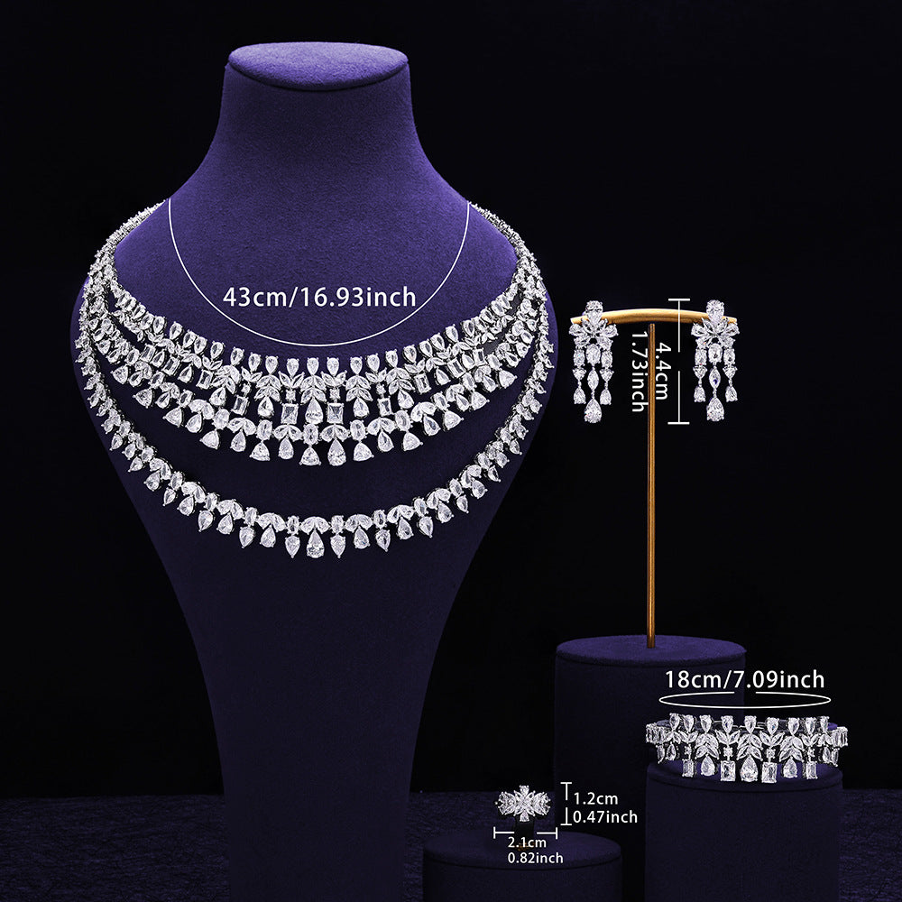 Parure de Bijoux Superposés Effet Diamant de Luxe