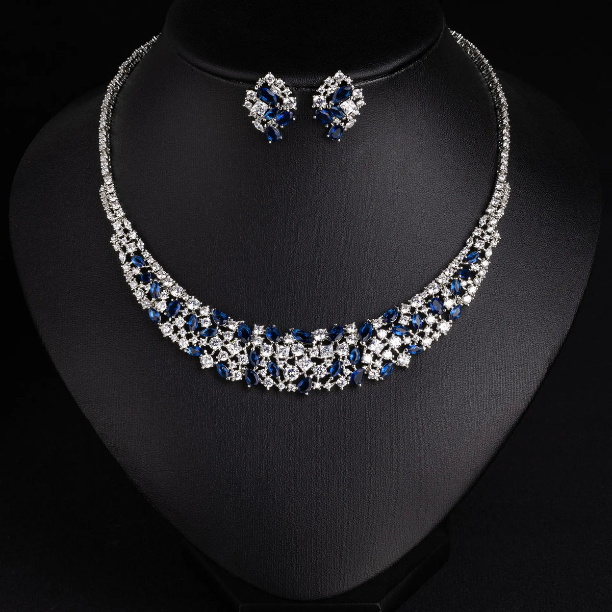 Luxury Emerald Green Crystal Necklace and Earrings Jewelry Set