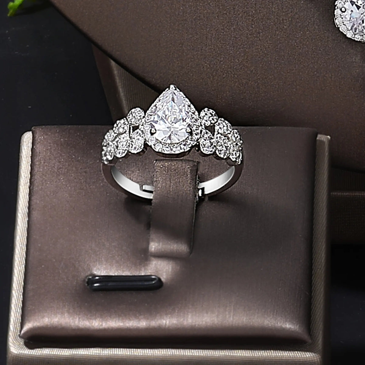 Parure de luxe émeraude – Collection Mariage et Soirée
