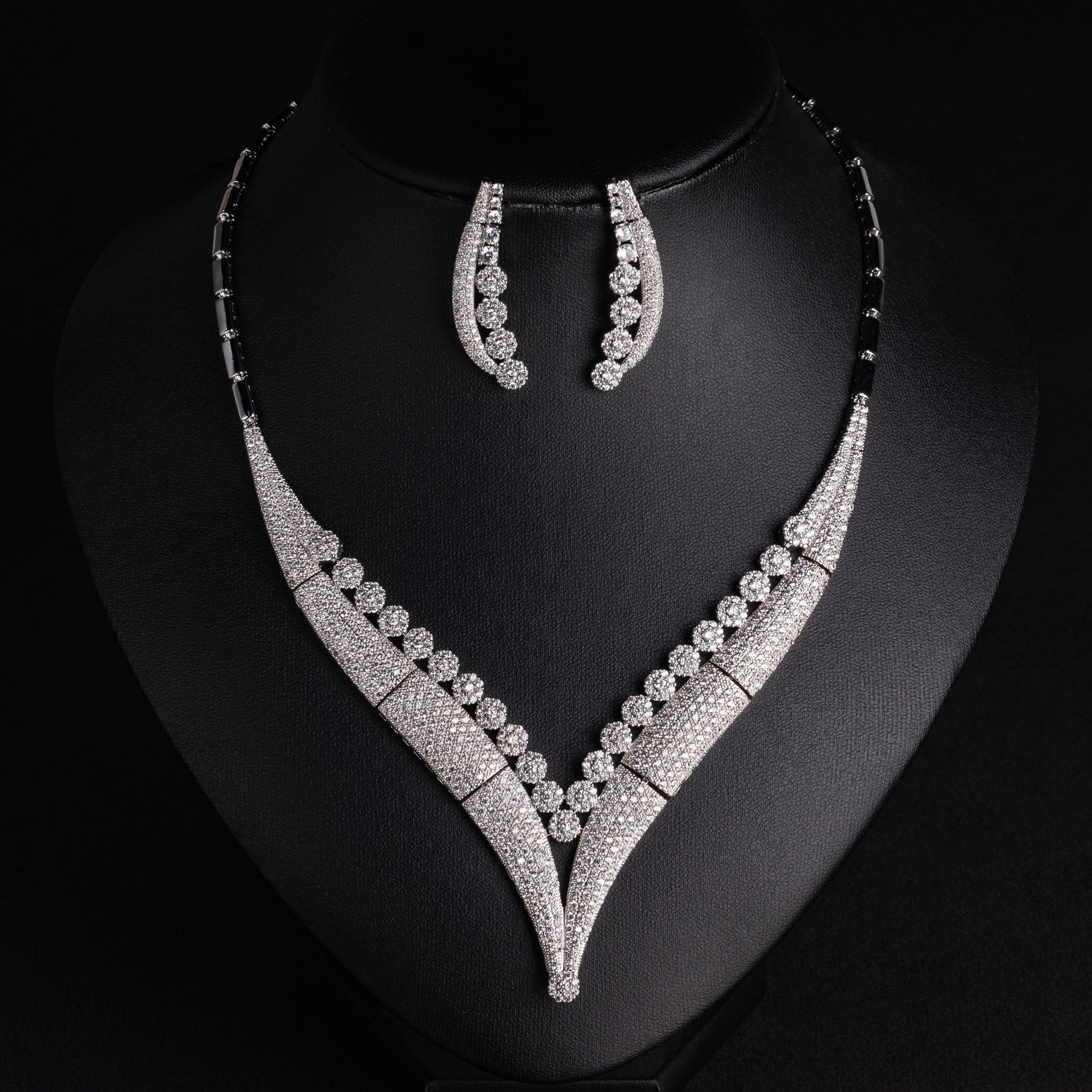 Elegant Gold Crystal Jewelry Set – V Shape Necklace Earrings for Women
