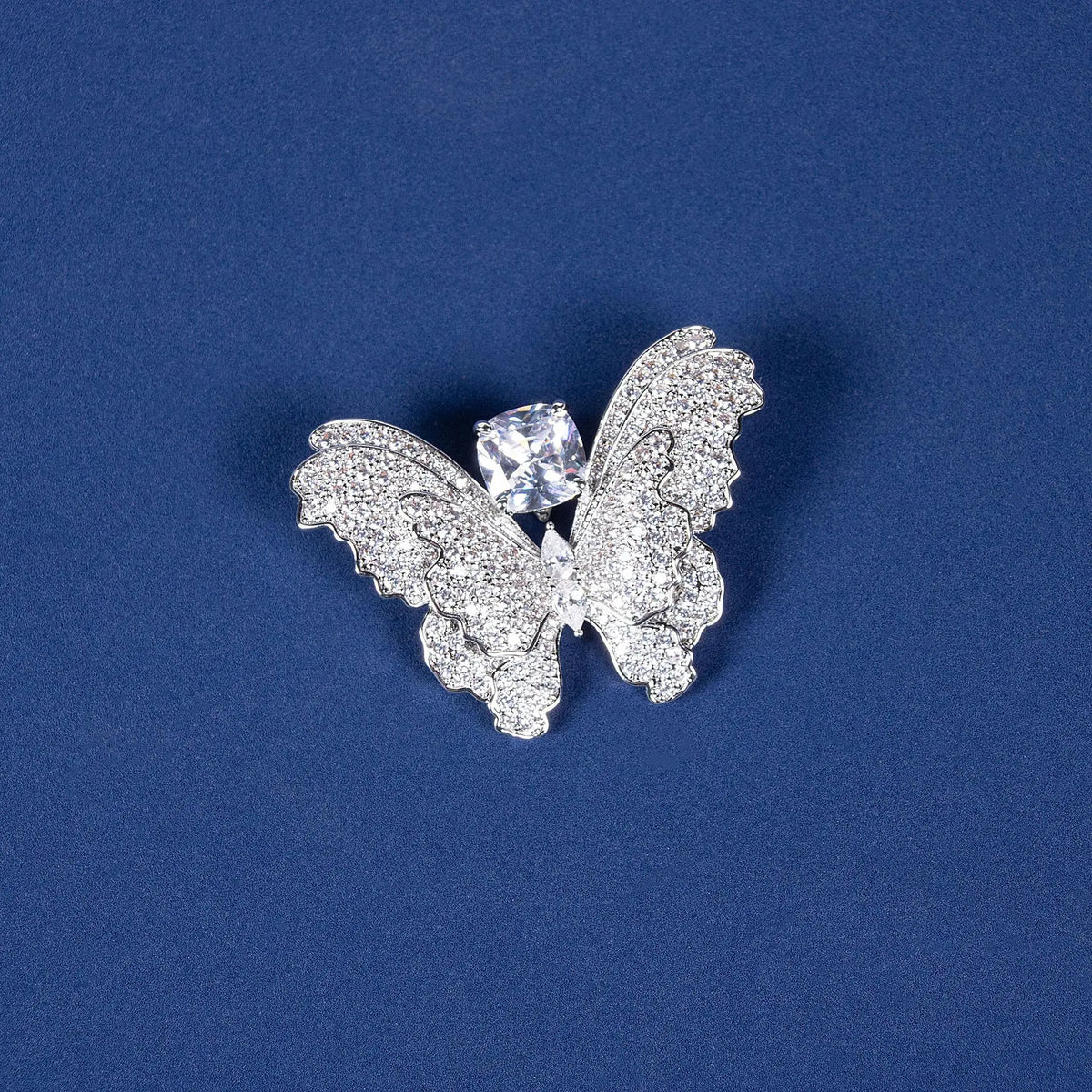 Nouveau collier papillon couleur double zircon serti