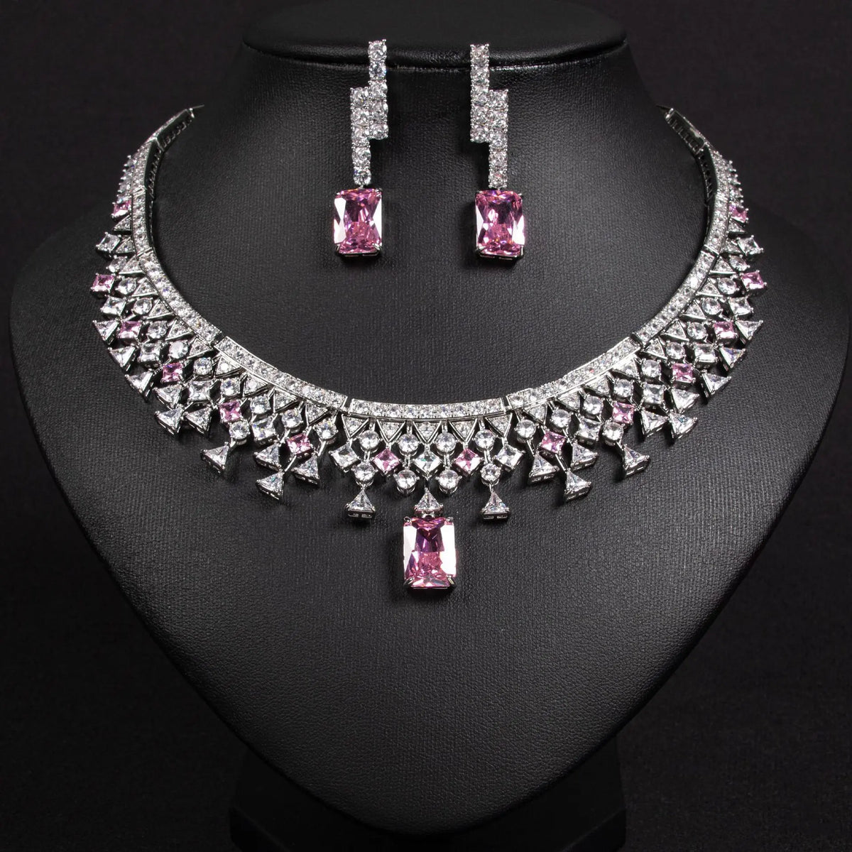 Luxuriöses smaragdgrünes Kristall-Halsketten-Ohrringe-Schmuckset für Damen