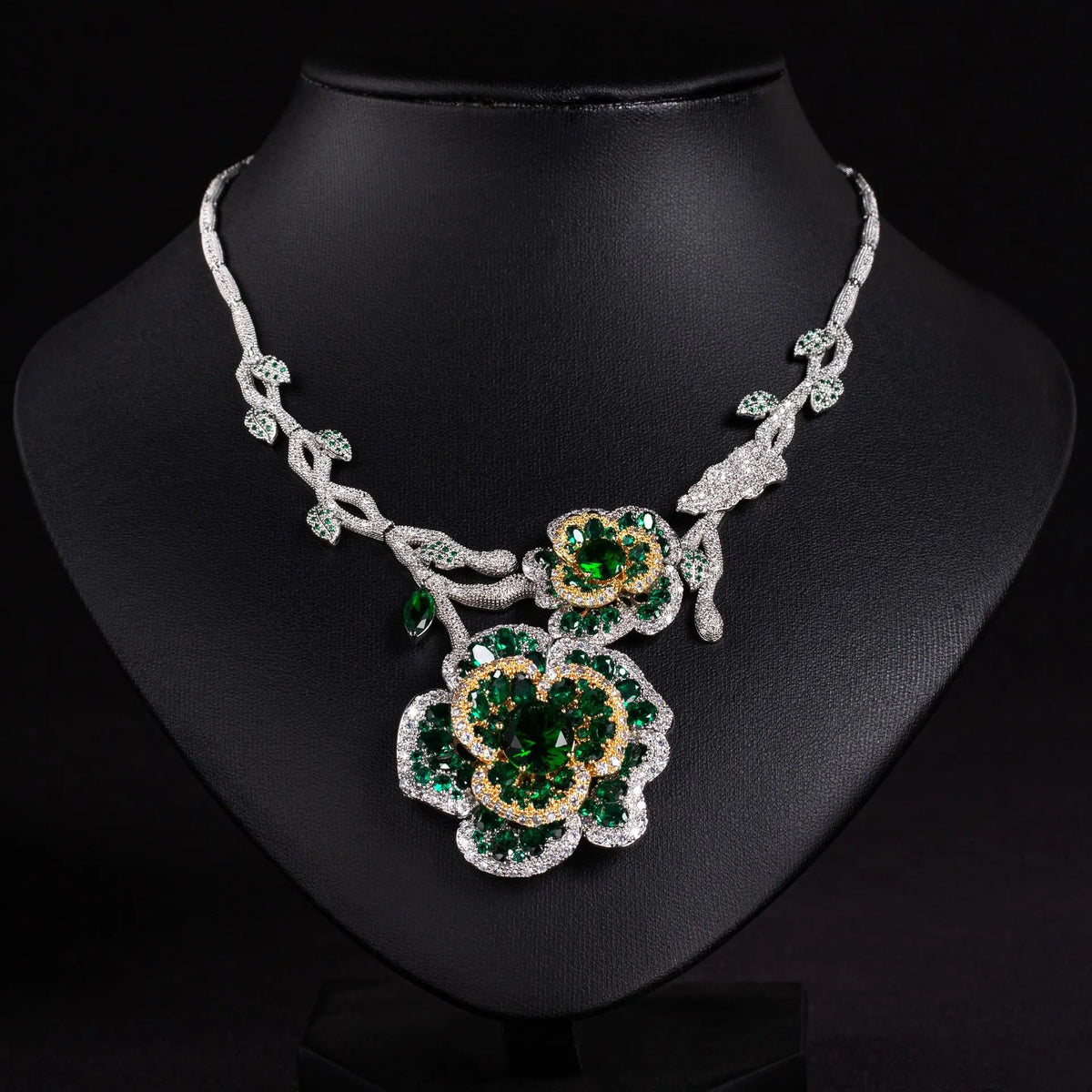 Parure de bijoux de luxe pour femme, collier et boucles d'oreilles floraux en cristal vert émeraude