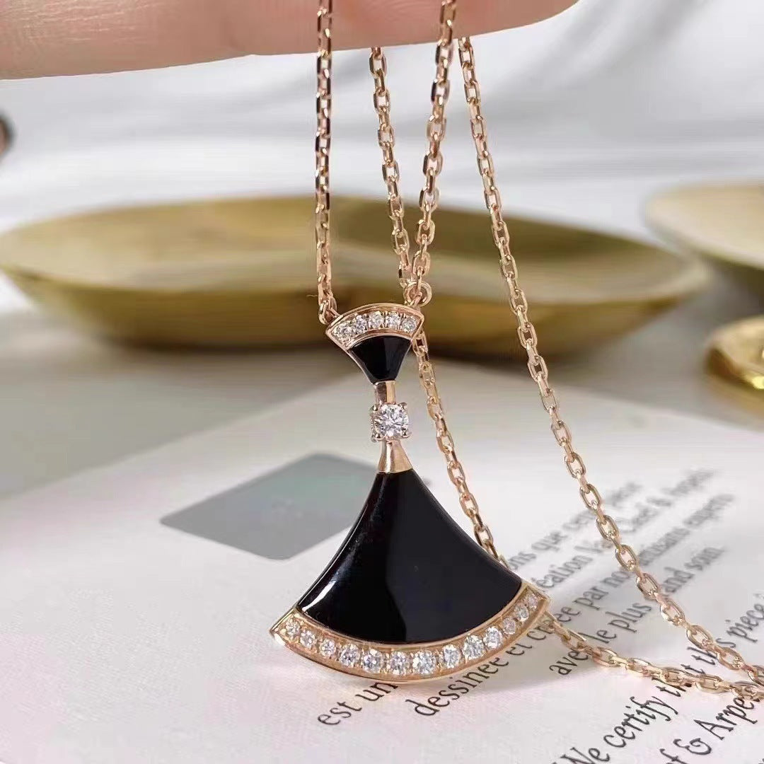 Fashion small fan shell necklace