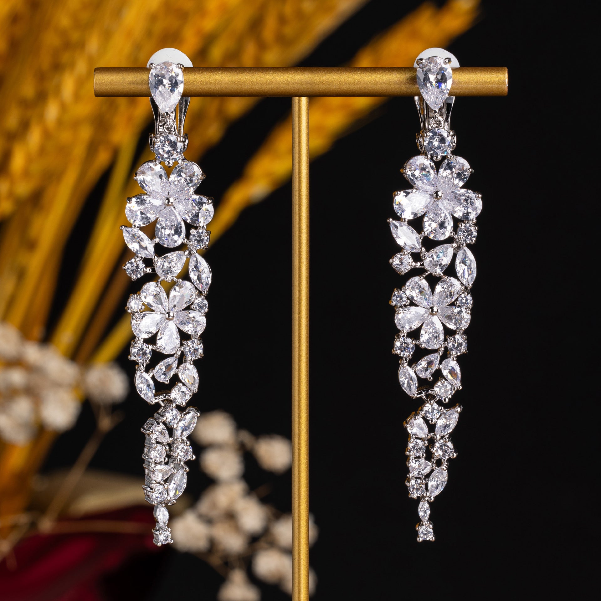 Luxury Clear Crystal Floral Drop Earrings – Elegant Bridal Jewelry for Women