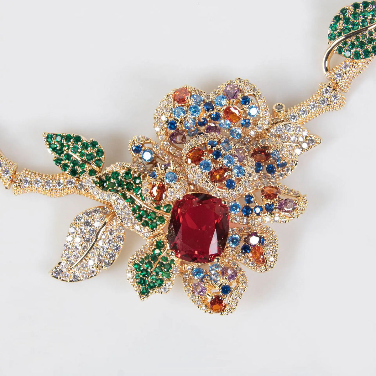 Luxury Red Crystal Flower Necklace Set – Elegant Gemstone Jewelry for Women