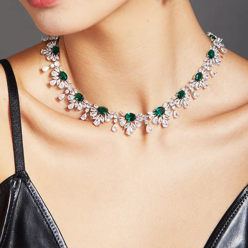 Collier Émeraude Grand-Mère Pétale