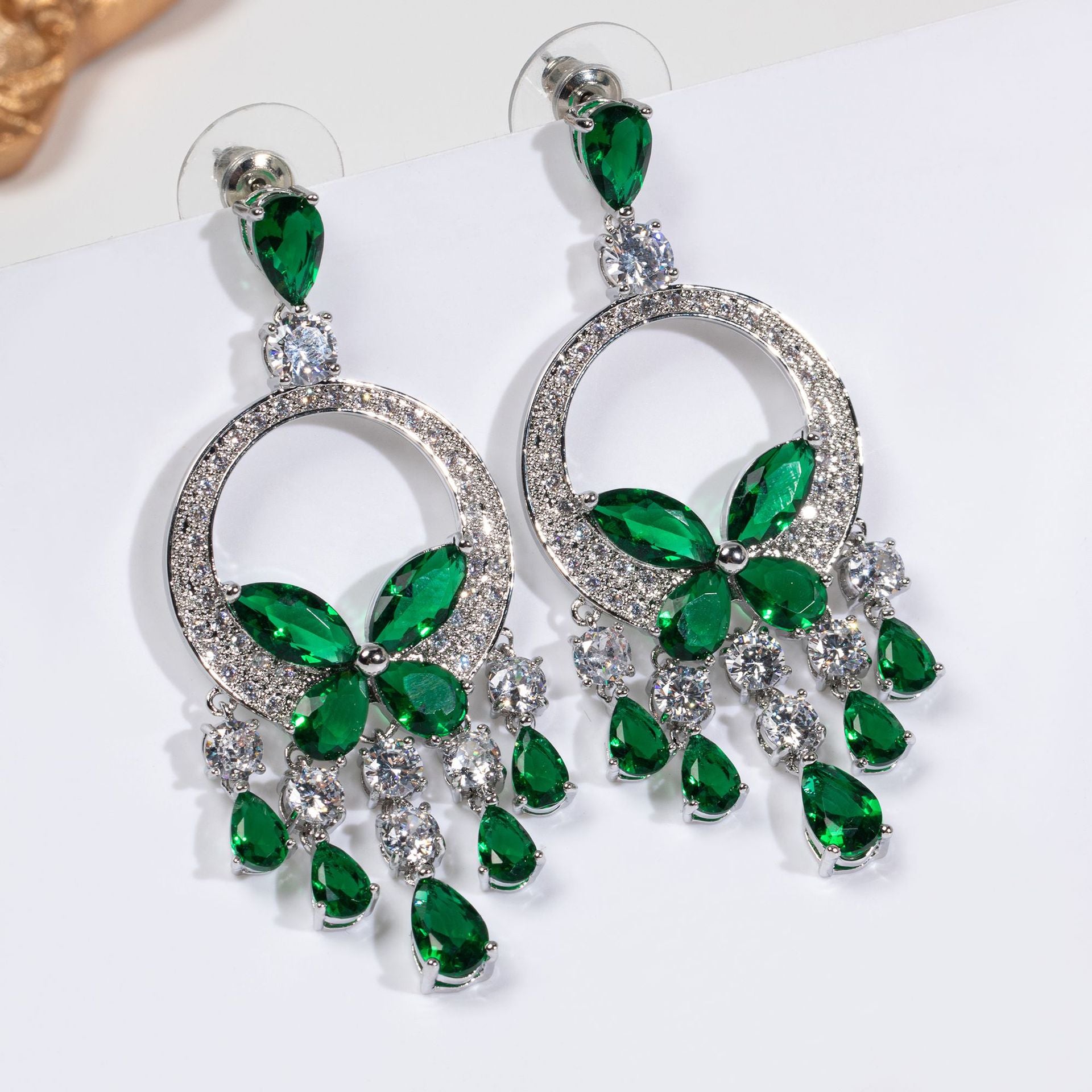 Boucles d'oreilles papillon en cristal bleu élégantes – Design goutte de luxe pour le soir