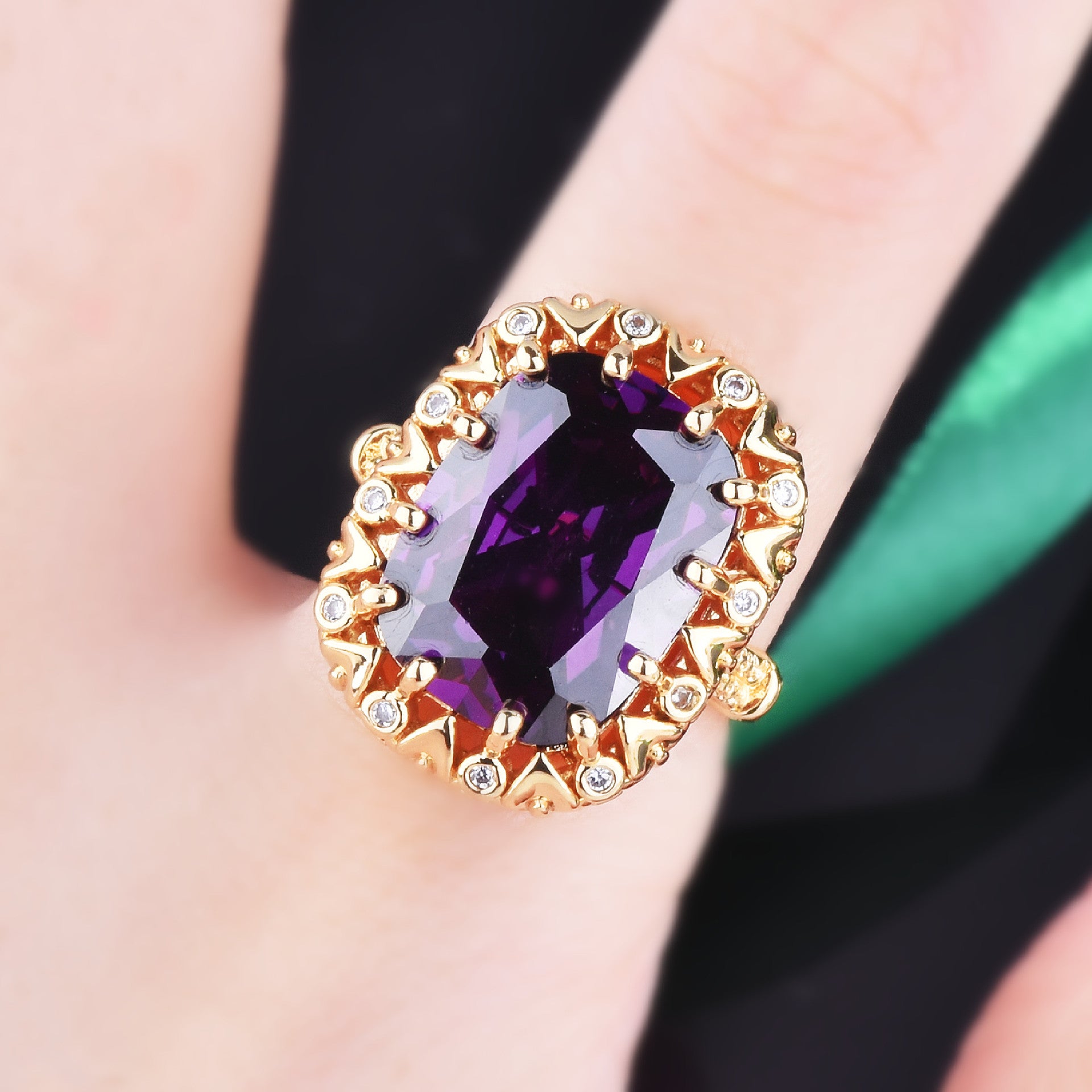 Italian retro high carbon diamond color treasure series