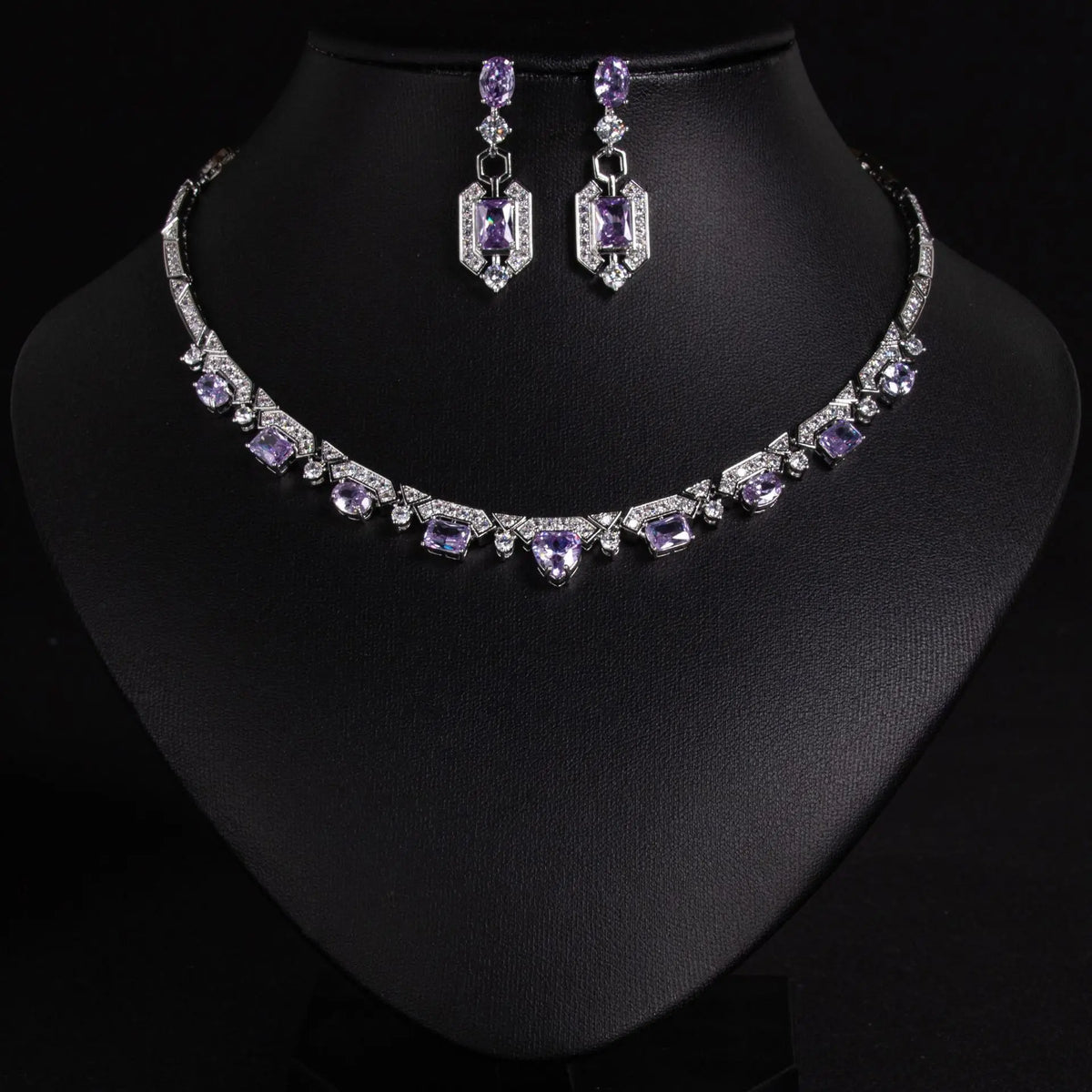 Parure de bijoux de luxe avec collier et boucles d'oreilles en cristal multicolore