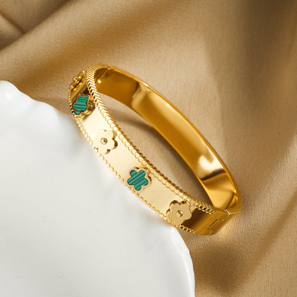 Fashion Clover Bracelet