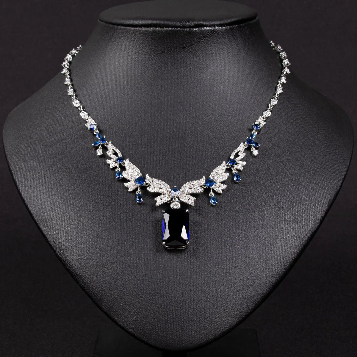 Parure collier de déclaration élégant en cristal rubis vintage