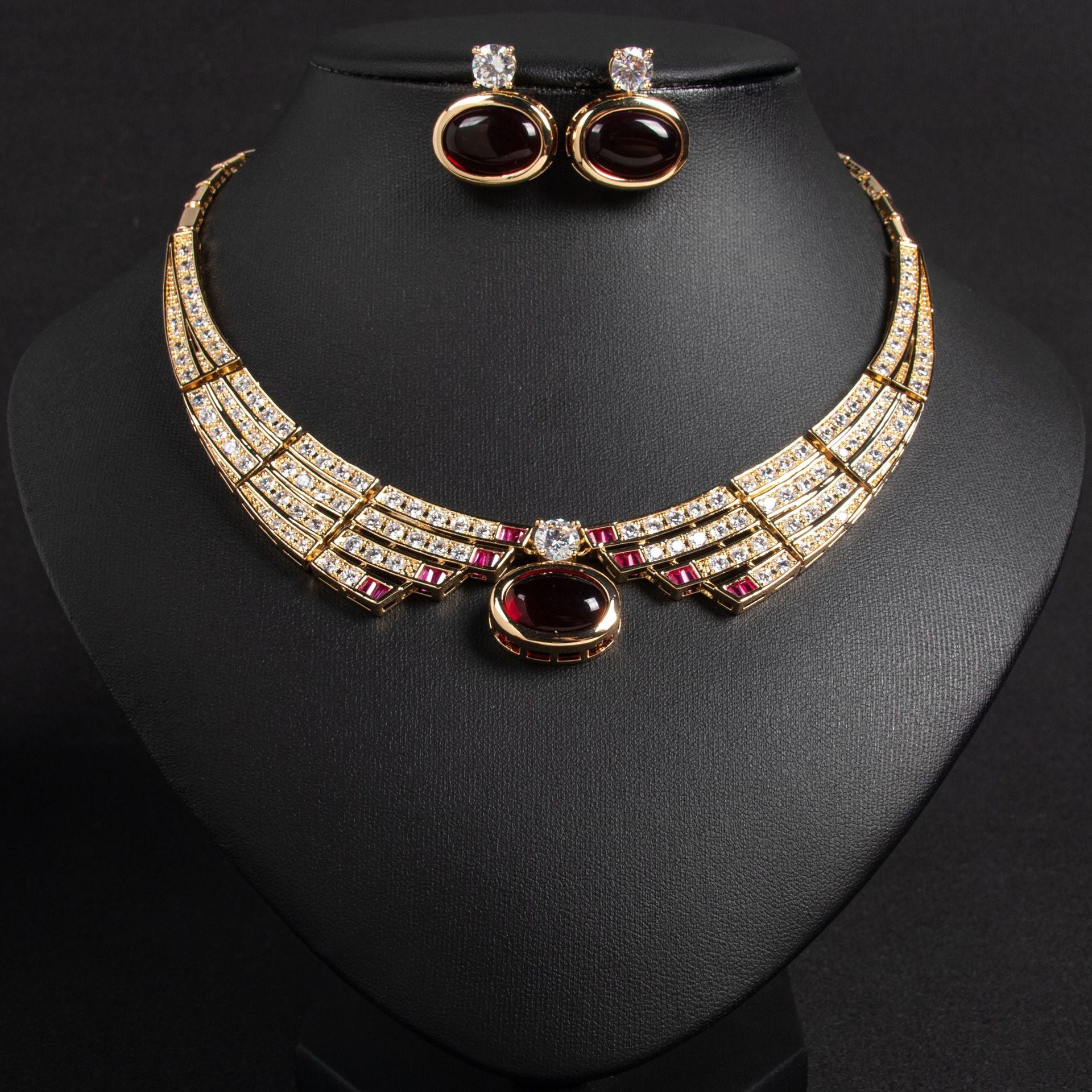 Parure collier et boucles d'oreilles émeraude plaquée vintage