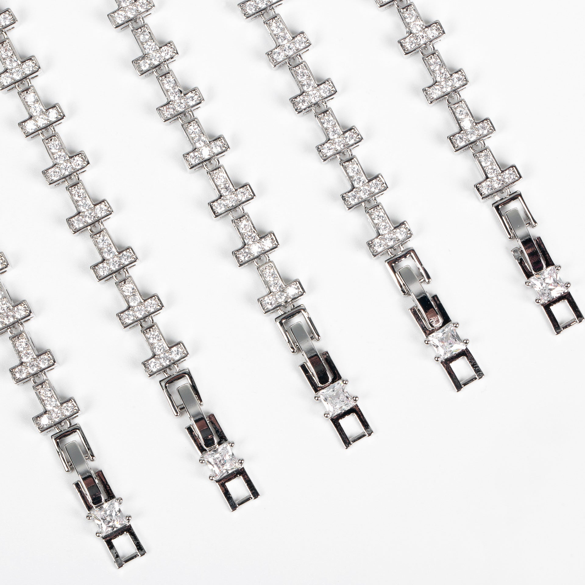 Luxury Yellow Square Crystal Bracelet – Silver Tone Halo Statement Jewelry for Women
