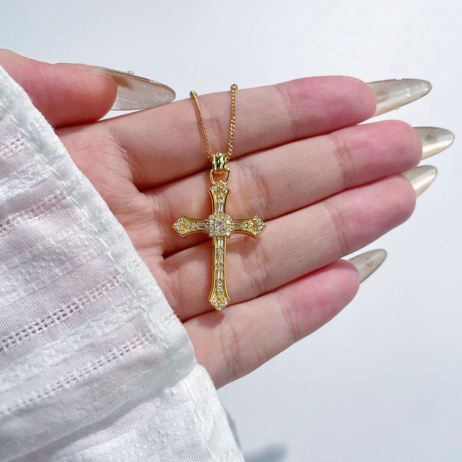 S925 sterling silver diamond inlaid simple cross pendant necklace