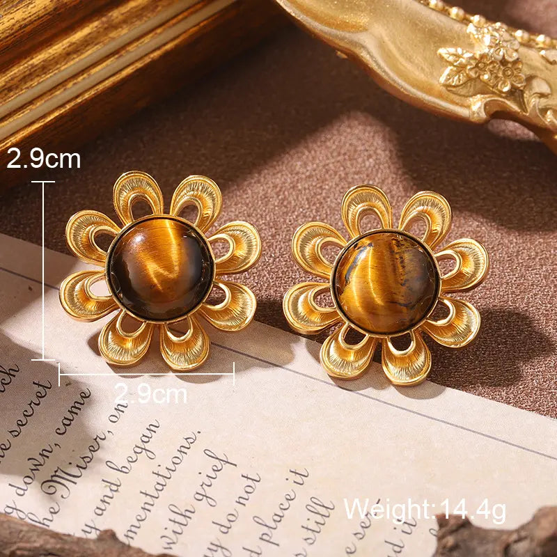 Boucles d'oreilles clous fantaisie médiévales, série
