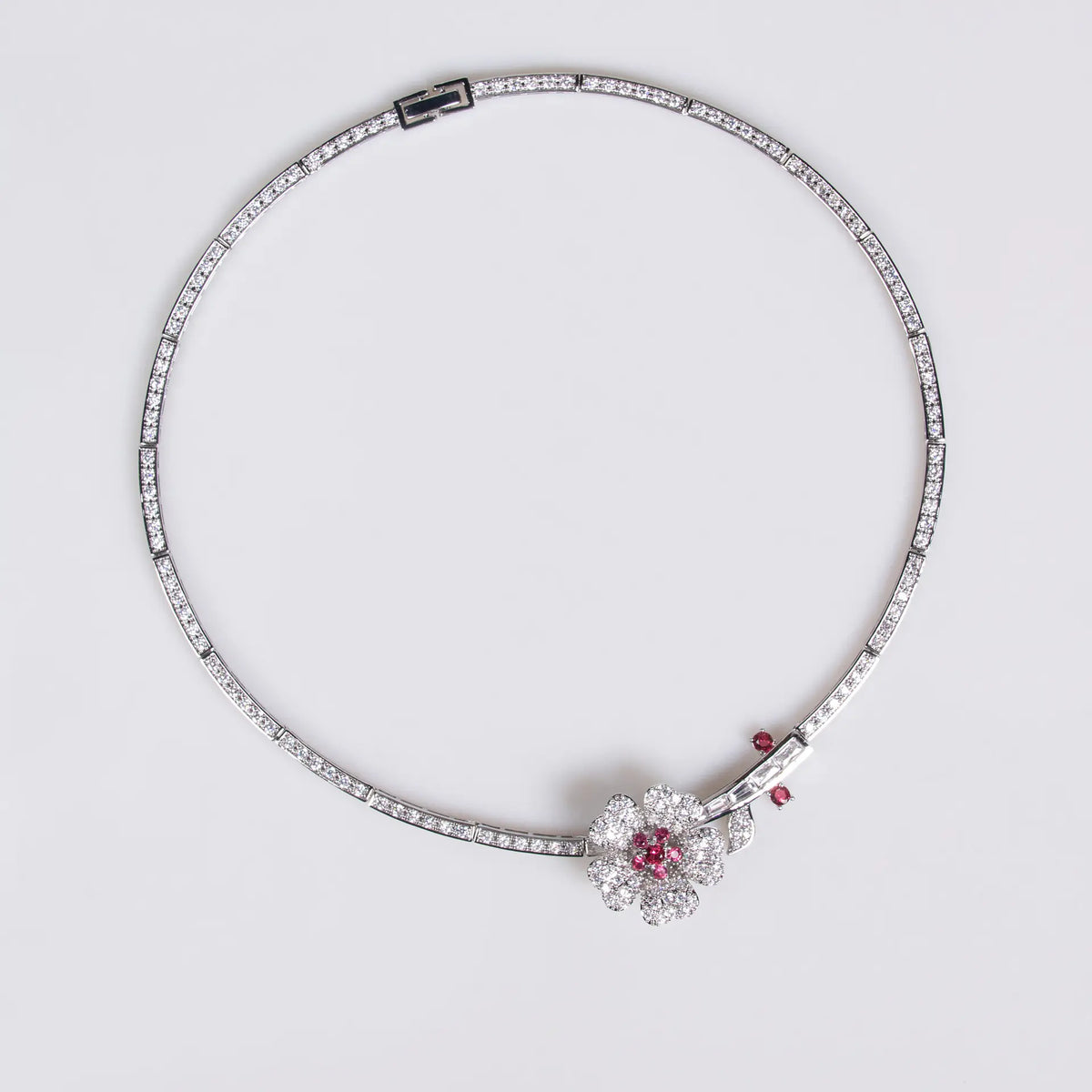 Ensemble collier et boucles d'oreilles zircon fleur, élégant et simple