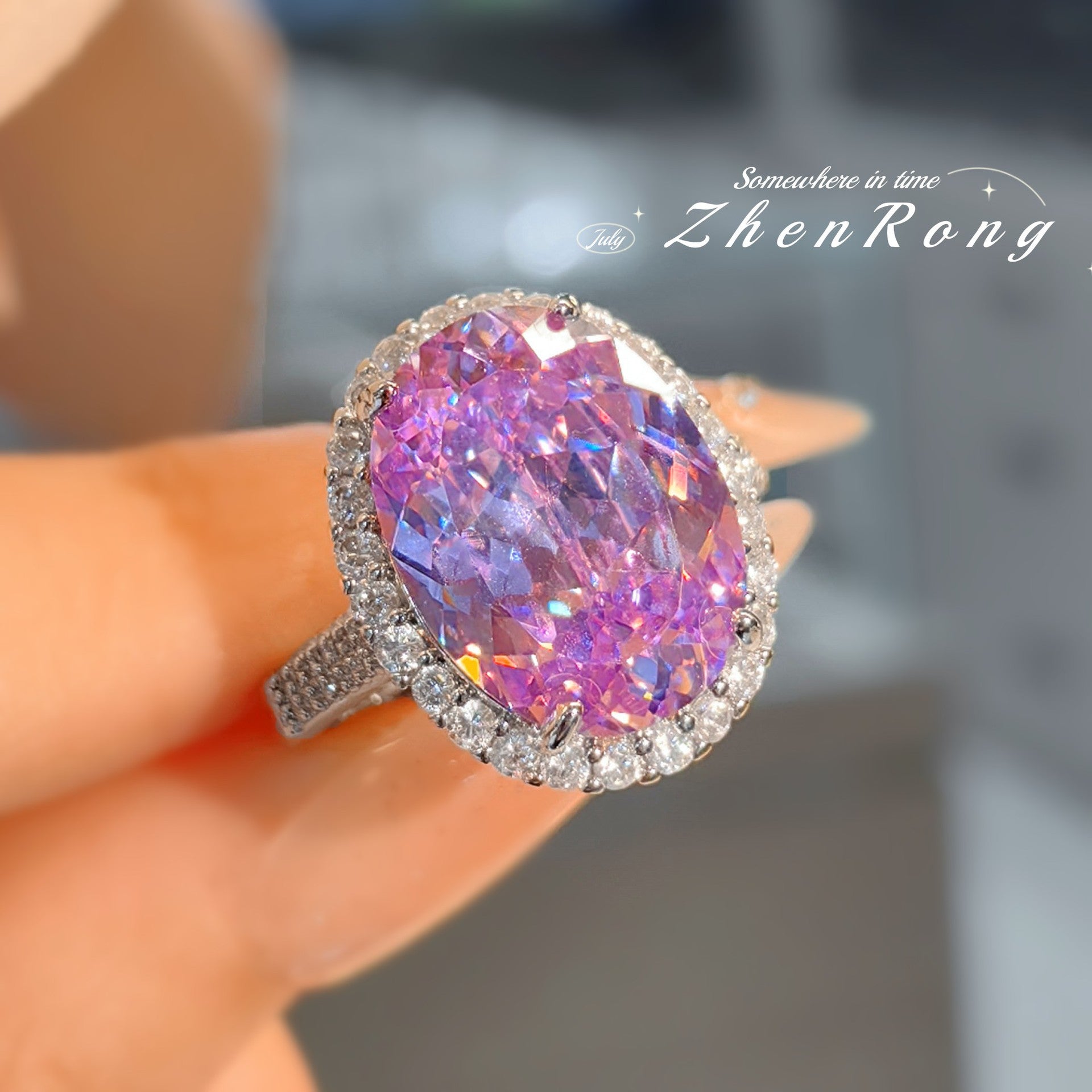 Fashion cutting colored diamond pigeon egg collection