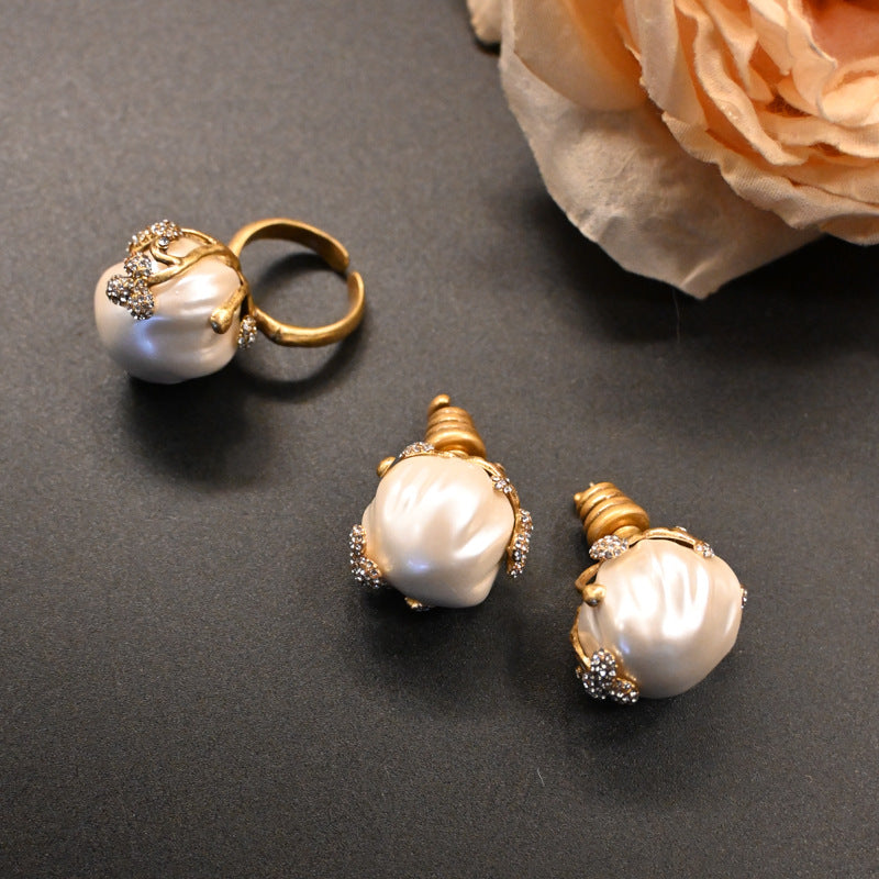 Medieval Vintage Baroque Pearl Stud Earrings Set