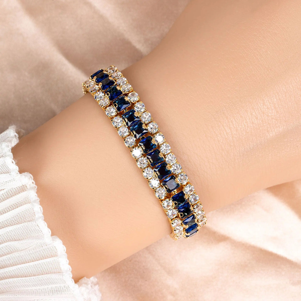 Bracelet de tennis de luxe en cristal rouge pour femmes