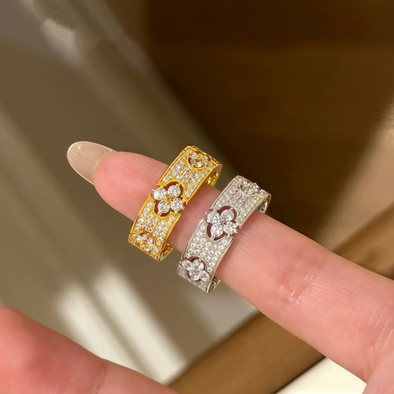 French Clover Gypsy Ring