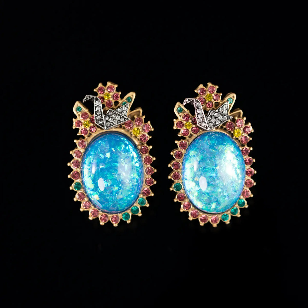 Série de boucles d'oreilles de style médiéval rétro et de niche