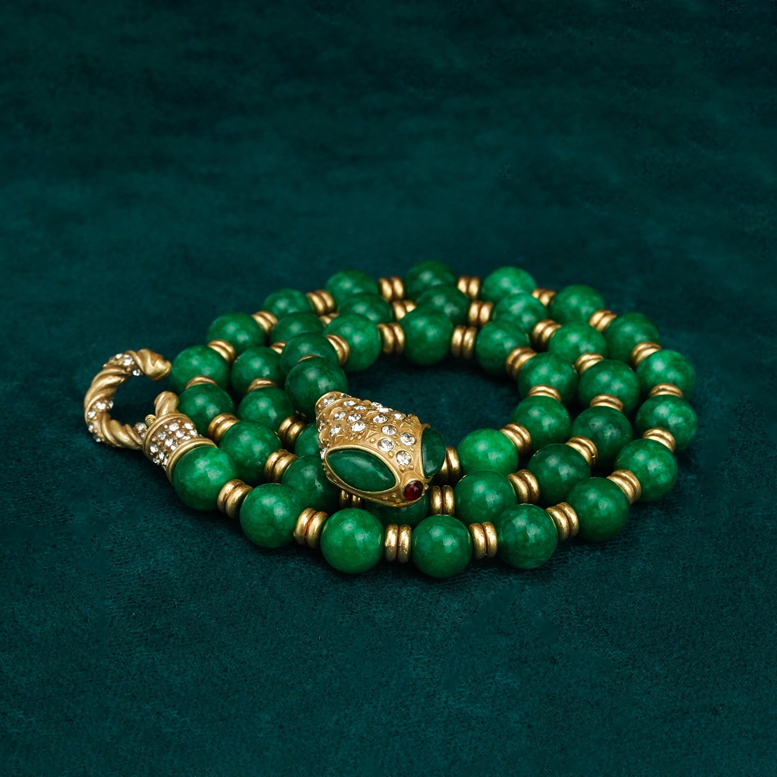 Fashion Medieval Spirit Snake Beaded Heavy Industry Necklace Set