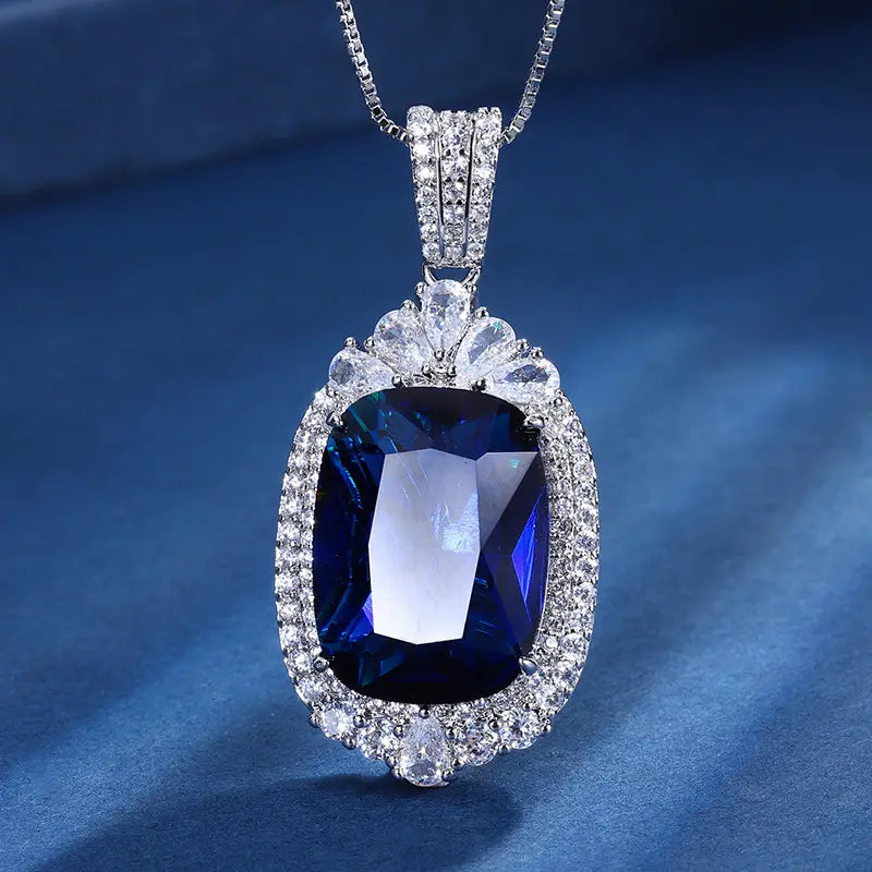 Luxury Emerald Cut Crystal Pendant Necklace for Women