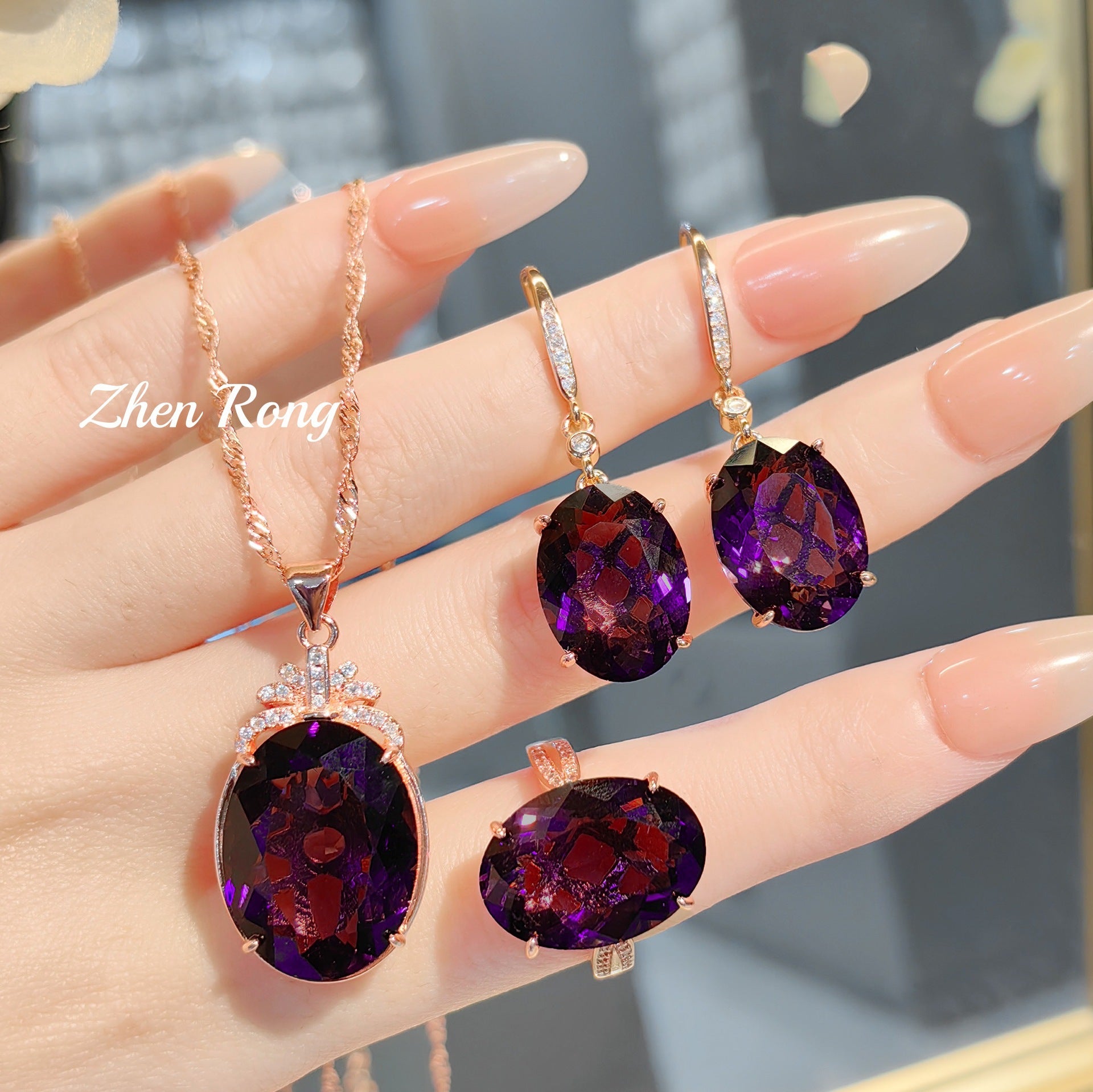 Heavy Industry Topaz Pigeon Egg Treasure Series