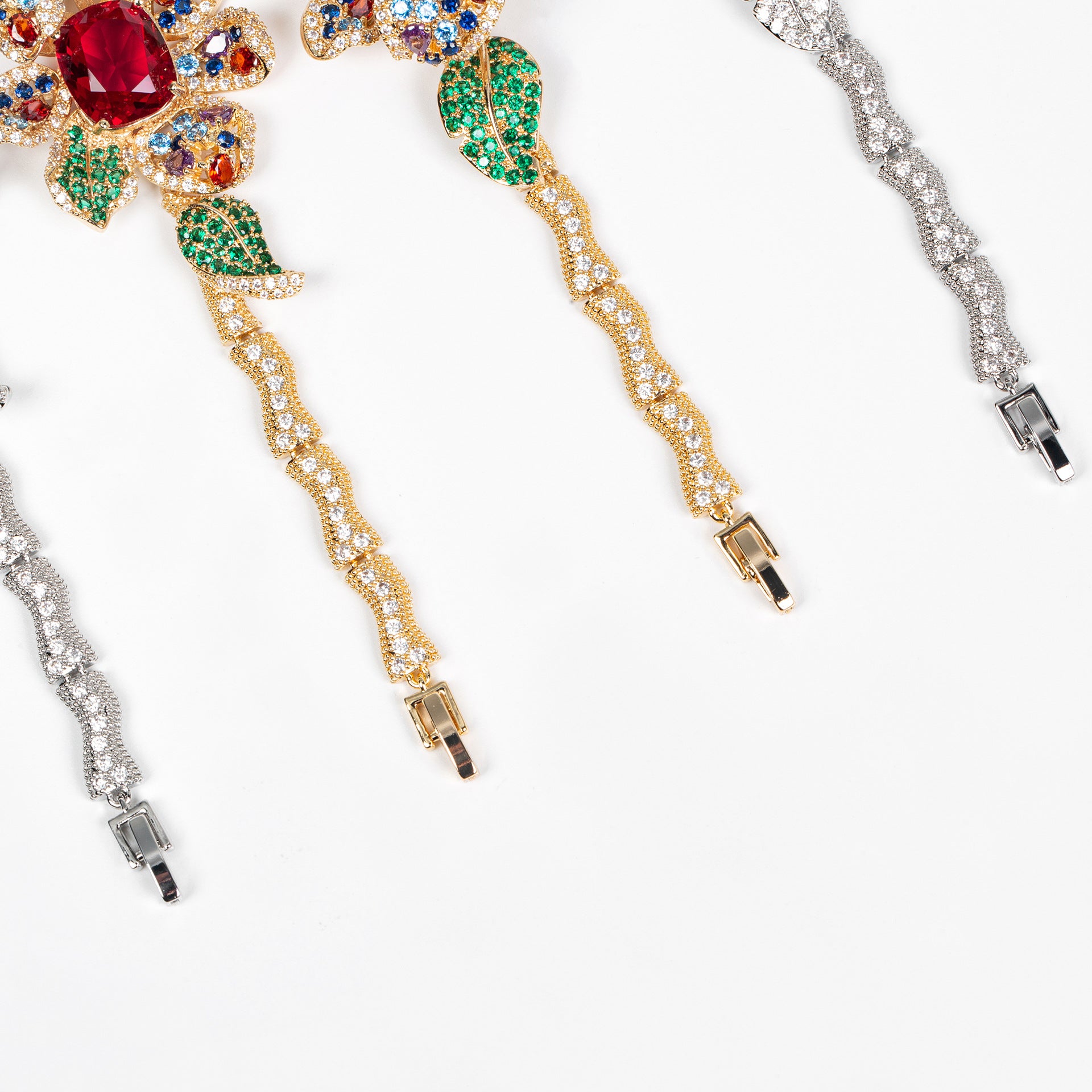 Luxury Blue Crystal Floral Bracelet – Elegant Statement Jewelry for Women