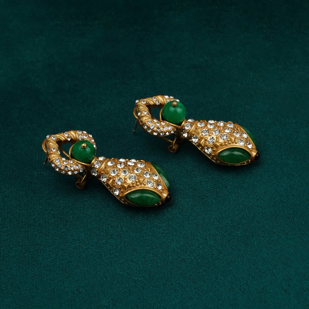 Parure Collier Perlé Serpent Esprit Médiéval et Bijoux de Créateur Industriels