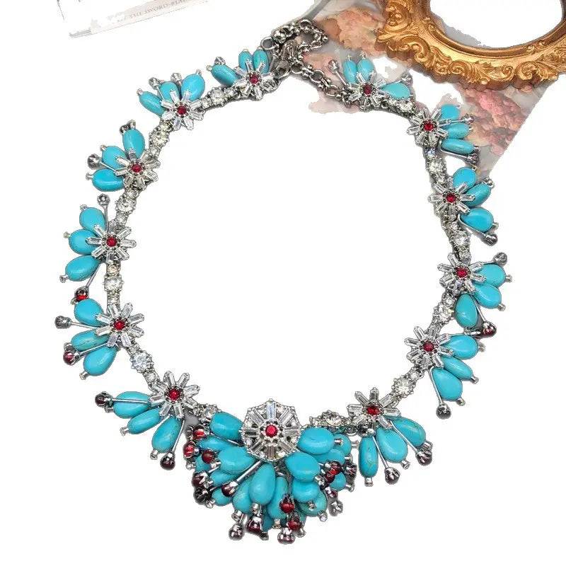 Collier court en pierre précieuse incrustée, tempérament polyvalent, turquoise rouge émaillée, collier de luxe léger